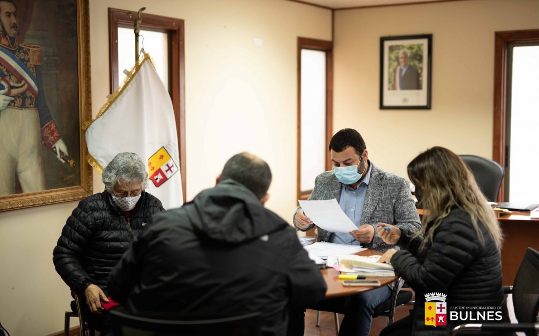 Alcalde Guillermo Yeber Rodríguez recibe visita protocolar de la Presidenta de ARDA de la ciudad de Chillán, con el objeto de realizar alianzas estratégicas que beneficien a los vecinos de la comuna de Bulnes